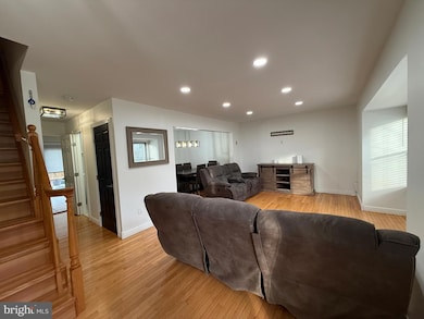 542 Fairfield Rd, East Windsor, NJ 08520 - photo 2