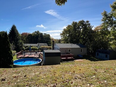 308 Brookside Cir, Florence, MA 01062 - photo 4