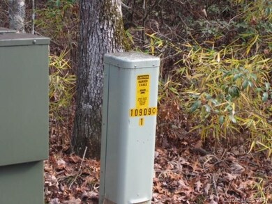 Underground buried cable box