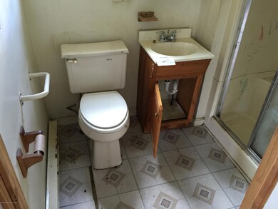 1307 Watson St, Scranton, PA 18504 - photo 7