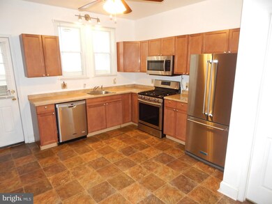 144 S East Ave, Baltimore, MD 21224 - photo 6