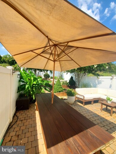 113 Riparian Ln, Ranson, WV 25438 - photo 2