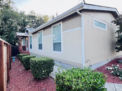 107 Wanda Ct, Myrtle Creek, OR 97457 - photo 5