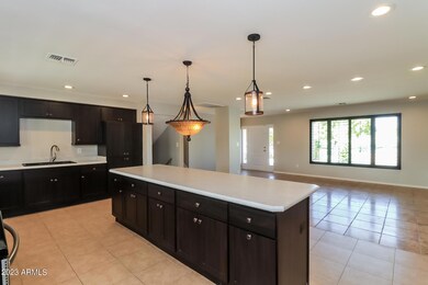 213 E Carson Cir, Tempe, AZ 85282 - photo 7