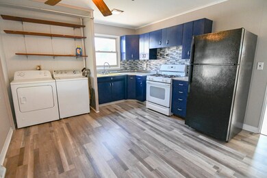 1405 N Berwick Blvd, Waukegan, IL 60085 - photo 7