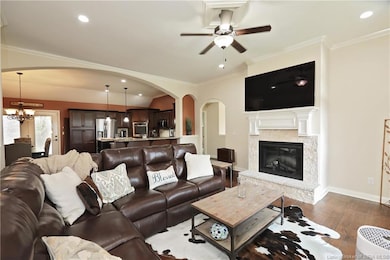 2004 Leanders Rd, Floyds Knobs, IN 47119 - photo 2