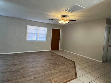 203 Maple St, Elgin, OK 73538 - photo 4