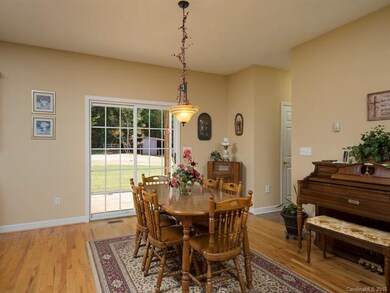 368 Pace Rd, Hendersonville, NC 28792 - photo 6