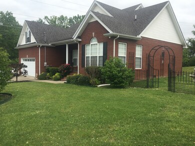 110 Brooklyn Cir, Shelbyville, TN 37160 - photo 2