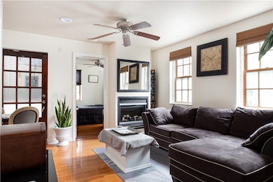 19 Sherman St unit 2B, Newport, RI 02840 - photo 2