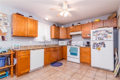 10 Pearl St, Westerly, RI 02891 - photo 3
