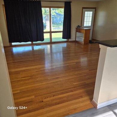 1337 Jeannette St unit 3, Des Plaines, IL 60018 - photo 5