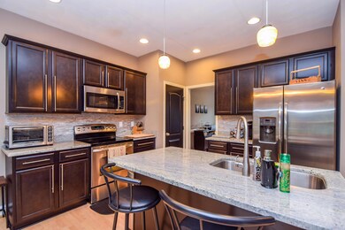 628 Janette Ave SW Roanoke VA-large-007-