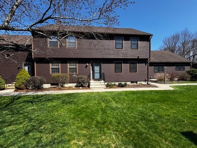 6 Adams Ct unit B, South Deerfield, MA 01373 - photo 2