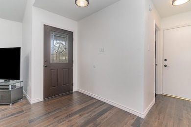 1207 N Preston St, Ennis, TX 75119 - photo 6