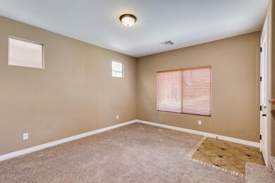 Listing_180101_Photo_3