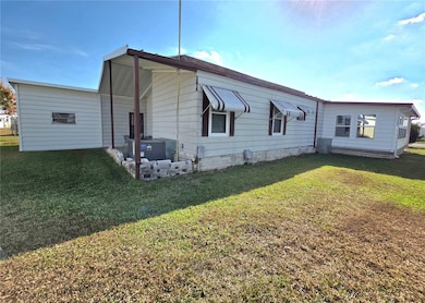 36615 Dina Dr, Zephyrhills, FL 33542 - photo 3