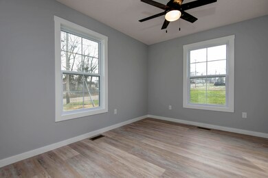 301 W Bedford St, Marshfield, MO 65706 - photo 7