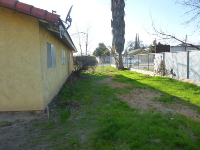 14584 Imperial Rd, Poplar, CA 93257 - photo 7