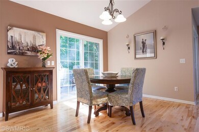 5288 Meadow Run Dr SW, Wyoming, MI 49509 - photo 3