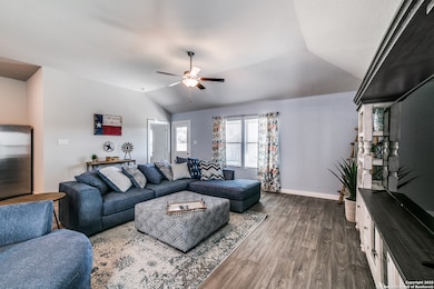 6826 Diamond Valley, San Antonio, TX 78242 - photo 6