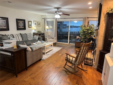 3663 Nasa Pkwy unit 603, Seabrook, TX 77586 - photo 6