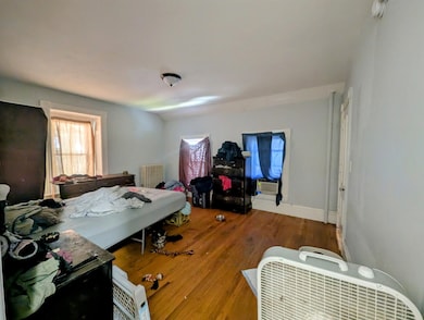 44 Walnut St, Claremont, NH 03743 - photo 6