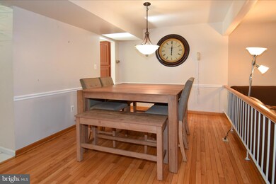 11531 Pine Cone Ct, Reston, VA 20191 - photo 5