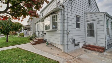 106 E Cherry St, Carteret, NJ 07008 - photo 5