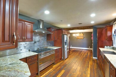 19 Price St, Wilkes Barre, PA 18705 - photo 3