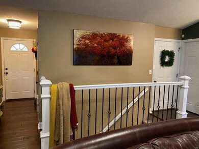 908 Woodland Dr, Maryville, IL 62062 - photo 5