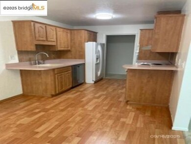 398 Adams St unit 204, Oakland, CA 94610 - photo 5