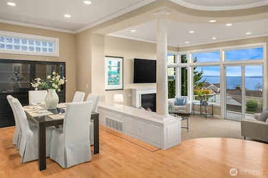 2507 Westmont Way W, Seattle, WA 98199 - photo 2