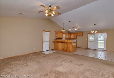403 Eagle Rock Rd, Muldrow, OK 74948 - photo 4