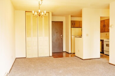 7454 72nd Ln N unit 308, Brooklyn Park, MN 55428 - photo 2