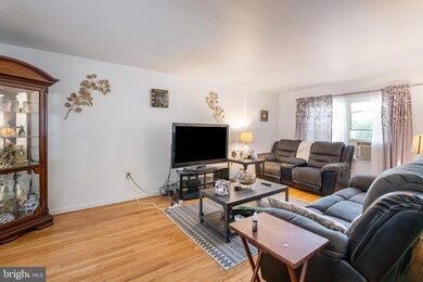 2550 Grant St, Reading, PA 19606 - photo 3