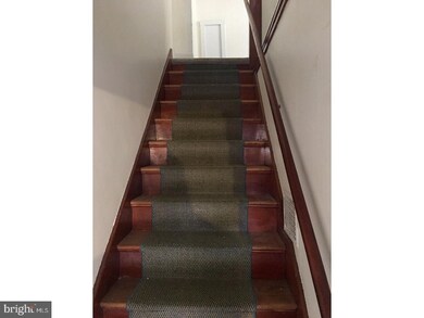 308 S 3rd Ave, Reading, PA 19611 - photo 7