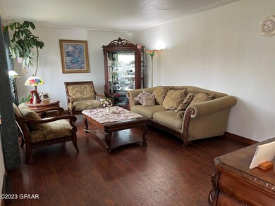 1619 S 17th St, Grand Forks, ND 58201 - photo 6