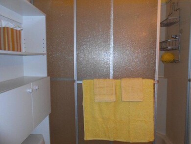 318 Birch St, Donna, TX 78537 - photo 5