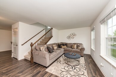 127 Windstone Dr, North Aurora, IL 60542 - photo 3