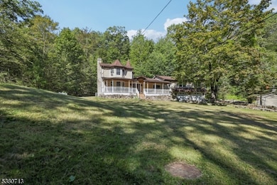 921 Tulip Trail, Newton, NJ 07860 - photo 3