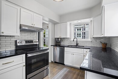 449 Longfellow Ave, Glen Ellyn, IL 60137 - photo 7