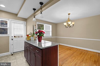 450 S Chapel Gate Ln, Baltimore, MD 21229 - photo 6