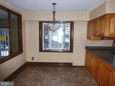 1051 Channing Ct, Pottstown, PA 19465 - photo 6