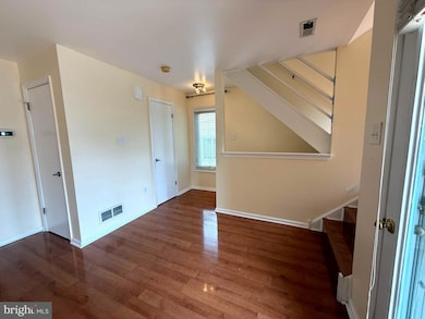 59 Pamela Ct unit 320, Levittown, PA 19057 - photo 6