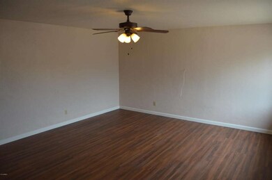 1813 E Cypress St, Phoenix, AZ 85006 - photo 3