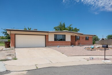 46-web-or-mls-17701 S Placita Niquel-47