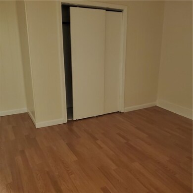 4 Smith St, Warwick, RI 02886 - photo 5