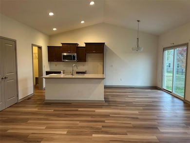 980 Juniper Dr, Carlisle, IA 50047 - photo 3