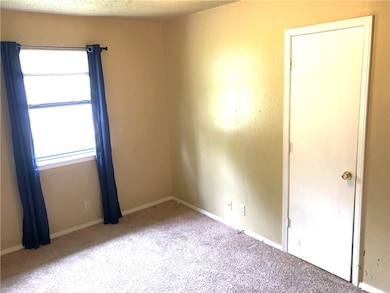 803 S Fargo St, Muldrow, OK 74948 - photo 4